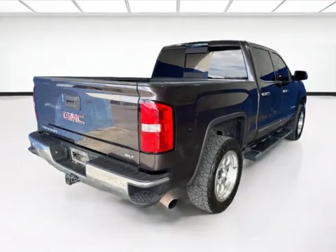 More photos of 2015 GMC Sierra 1500 SLT at KarGenie, CA