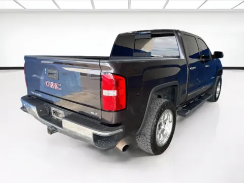 More photos of 2015 GMC Sierra 1500 SLT at KarGenie, CA