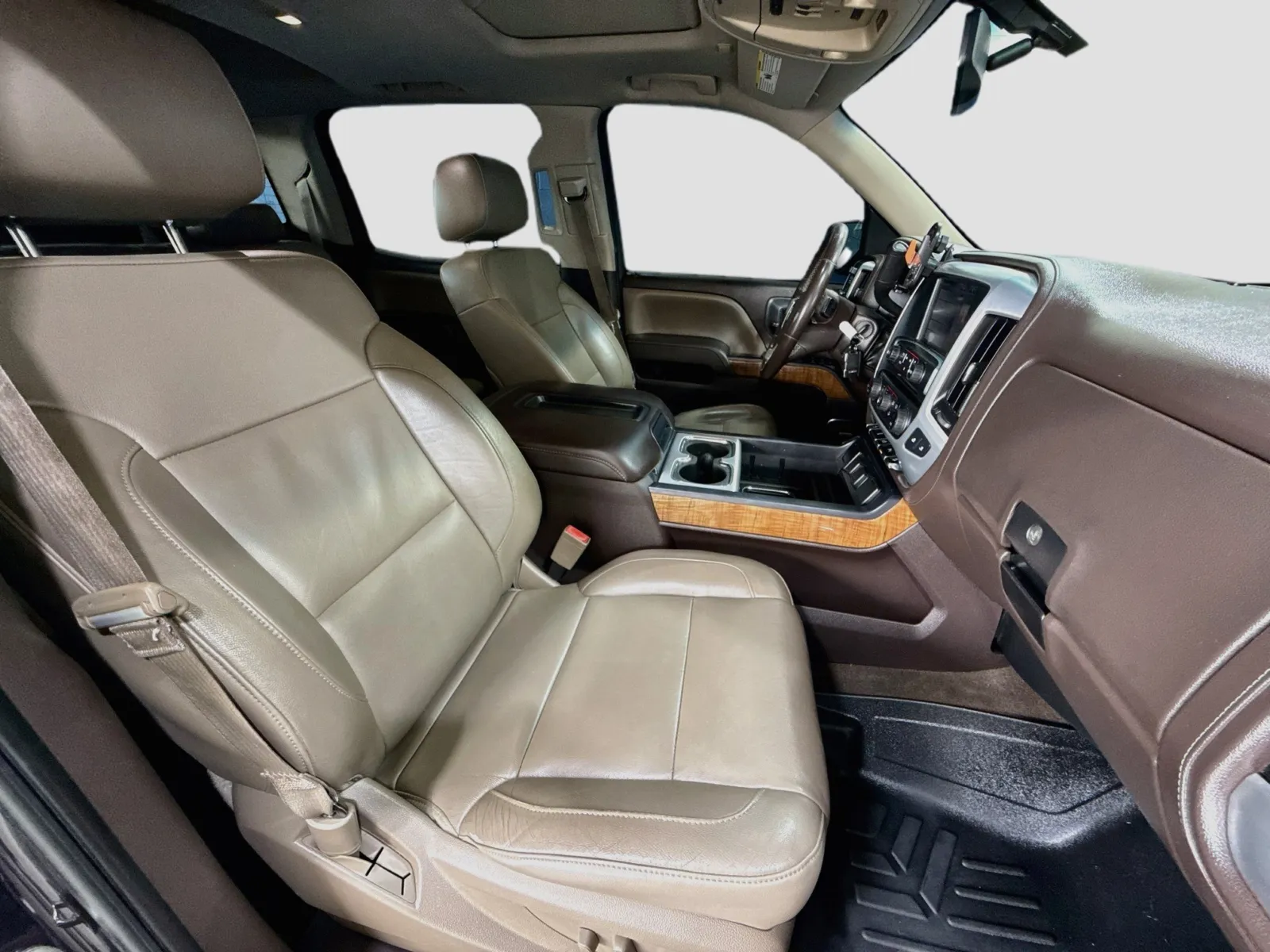 GMC Sierra photo 18