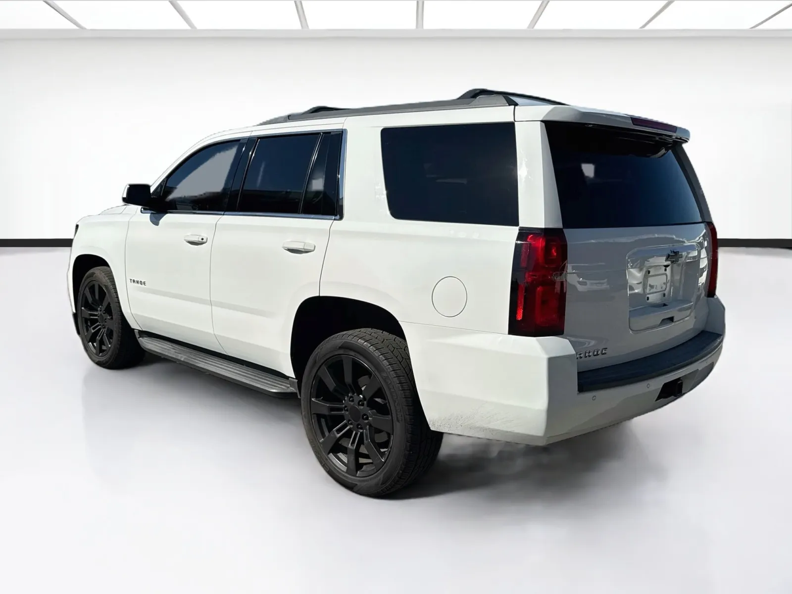 Chevrolet Tahoe photo 6