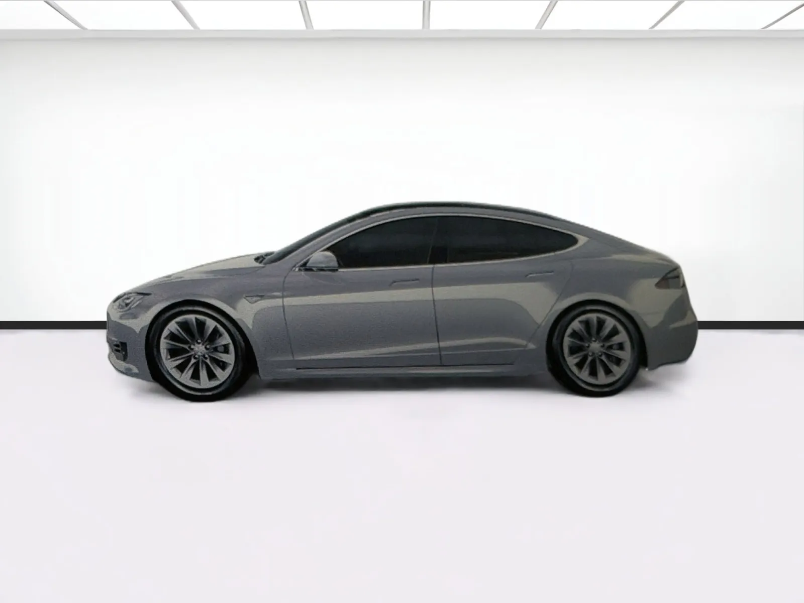 Tesla Model S photo 8