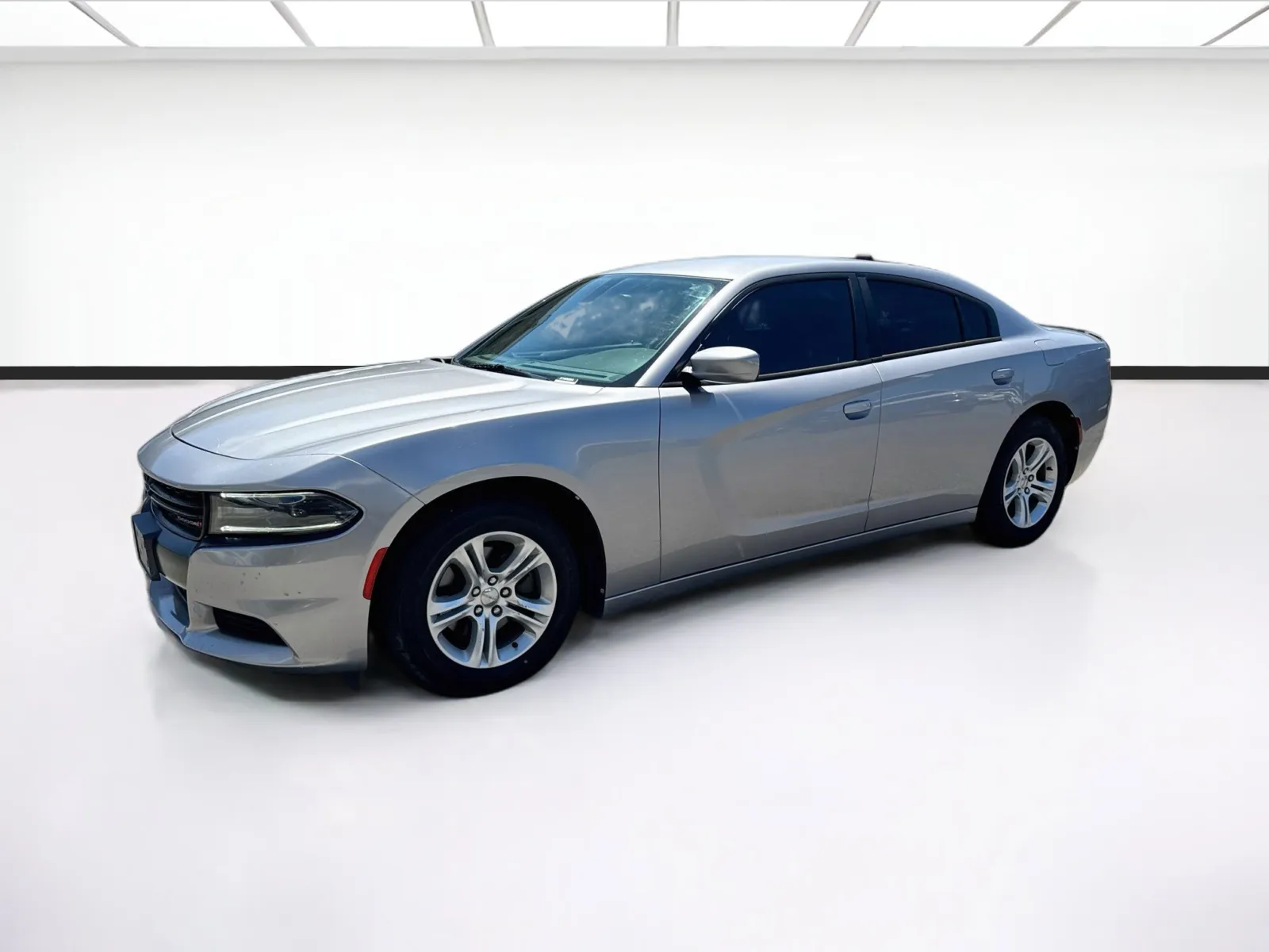 Silver 2015 Dodge Charger SE for sale in Fontana, CA