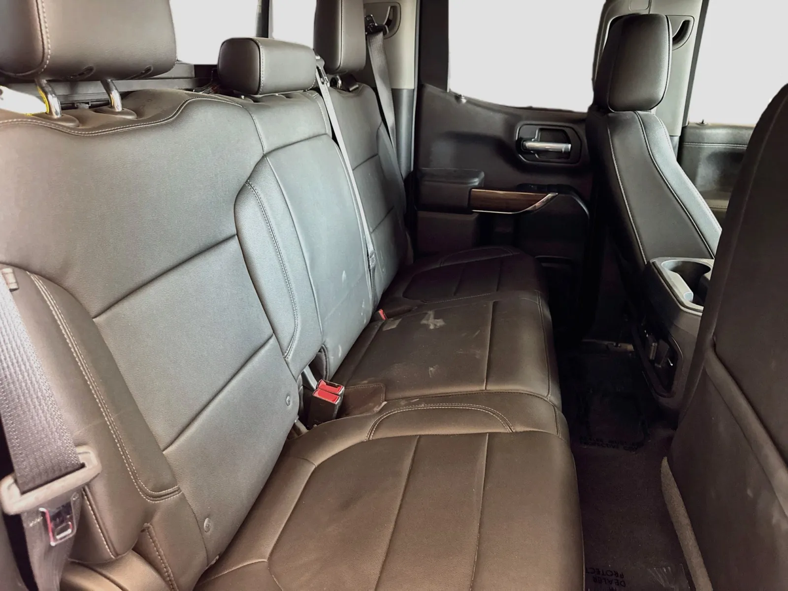 Chevrolet Silverado photo 16