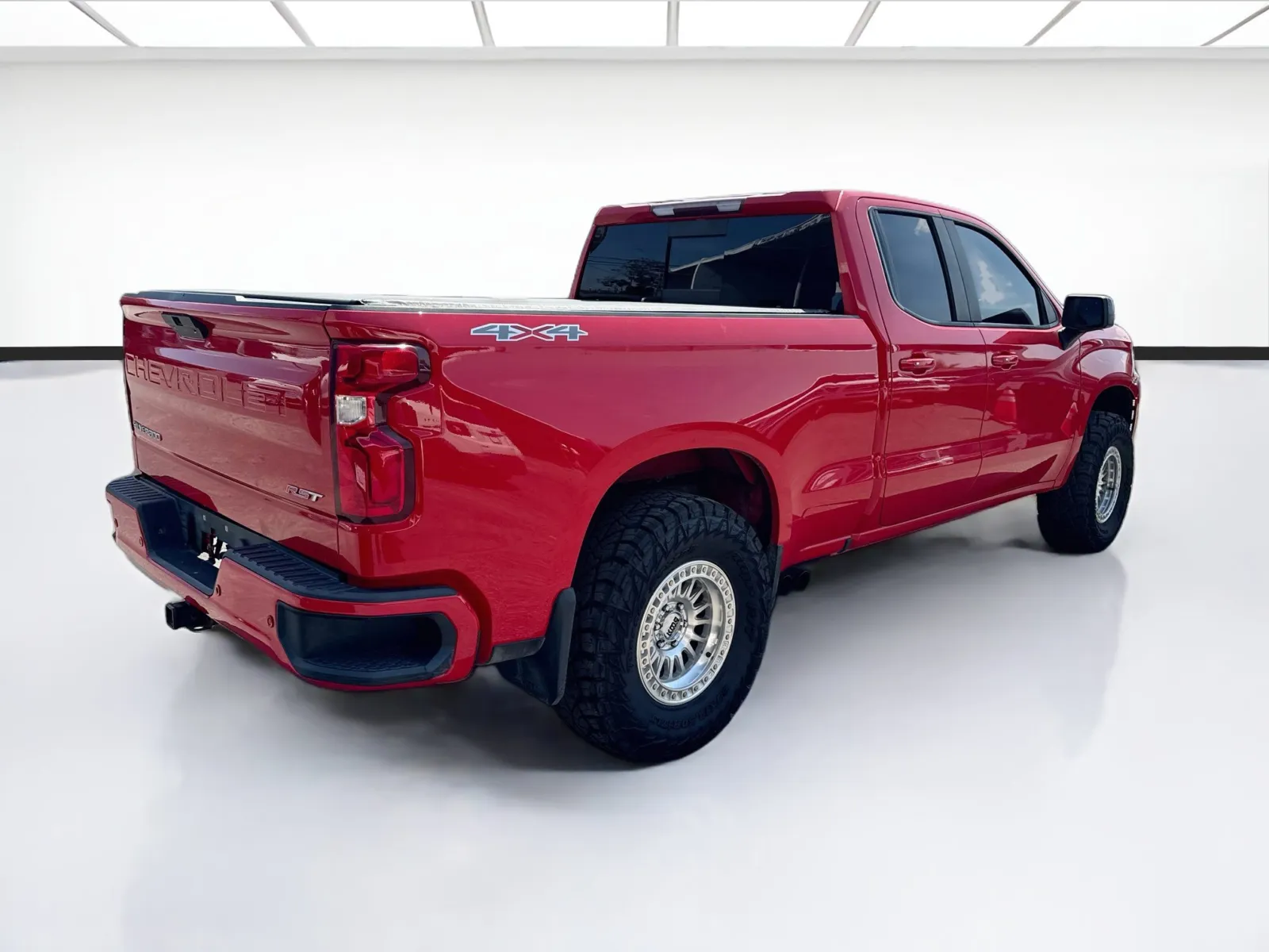 Chevrolet Silverado photo 4