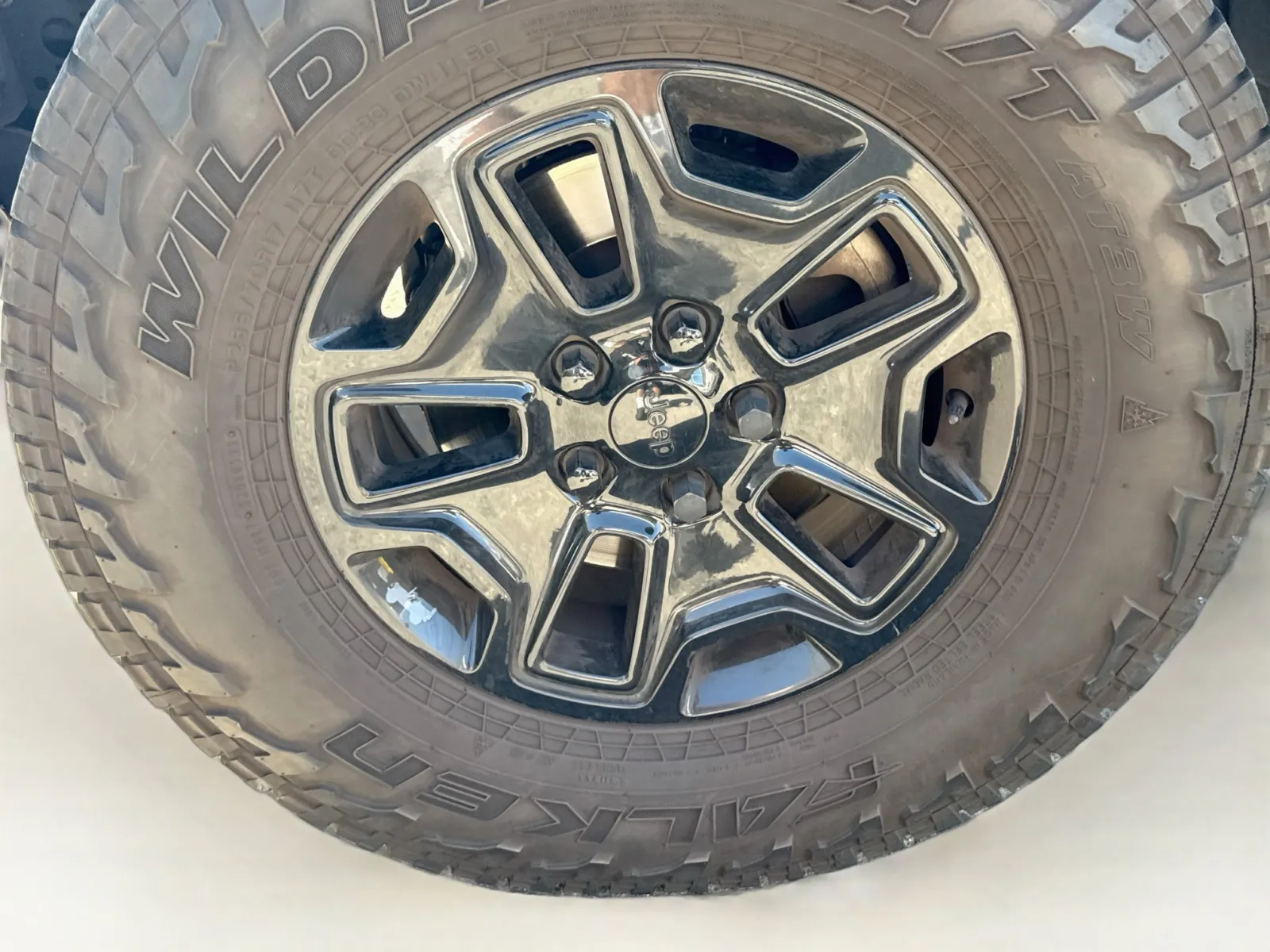 Jeep Wrangler photo 18