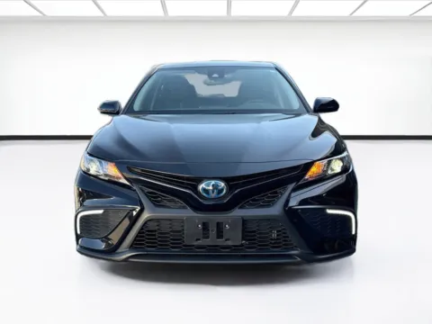Photos of 2023 Toyota Camry SE for sale in Fontana, CA at KarGenie