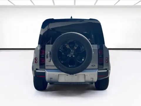 More photos of 2021 Land Rover Defender S at KarGenie, CA