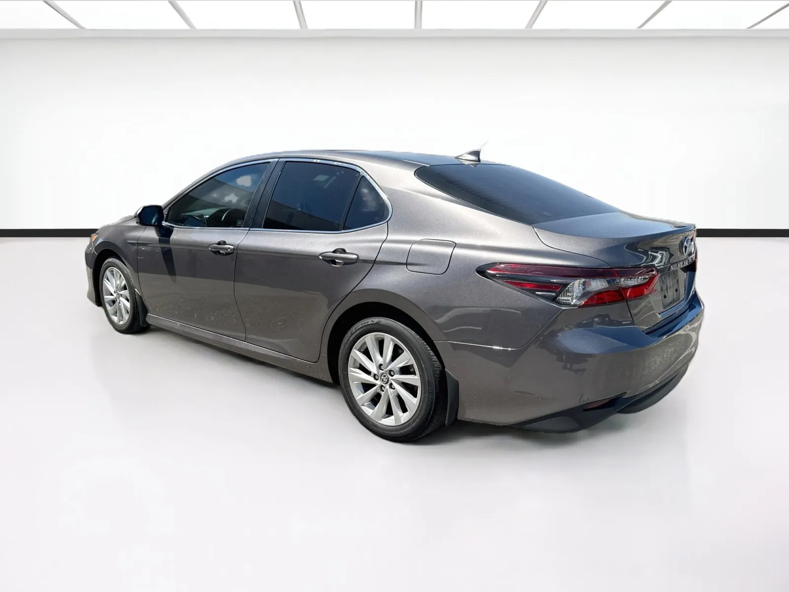 Toyota Camry photo 6
