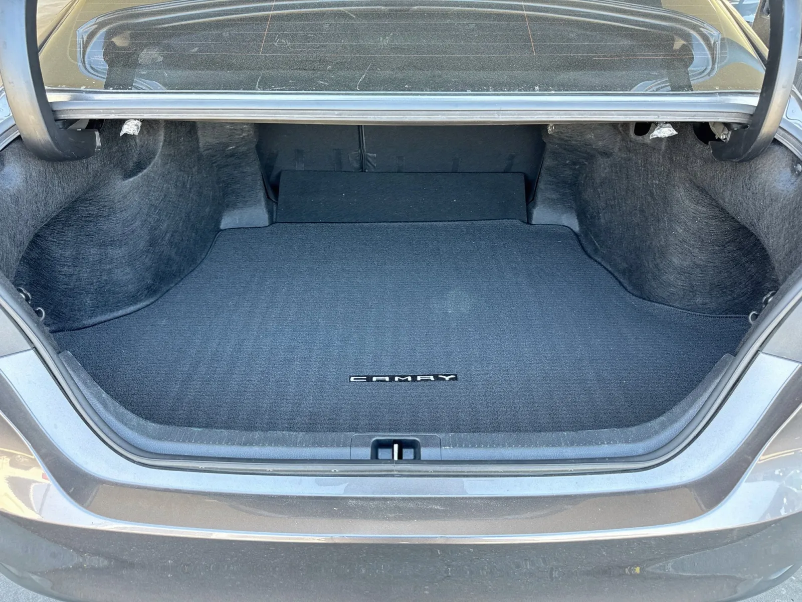 Toyota Camry photo 15