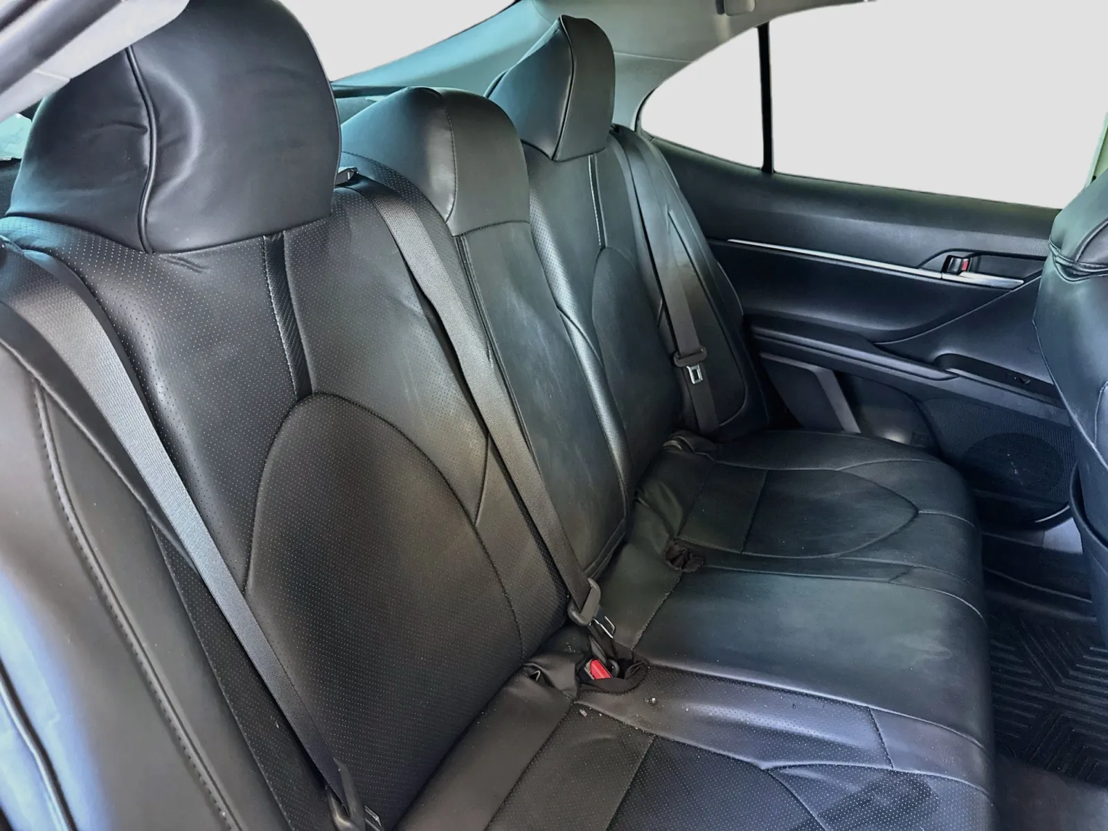 Toyota Camry photo 16
