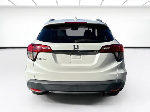 More photos of 2021 Honda HR-V EX at KarGenie, CA