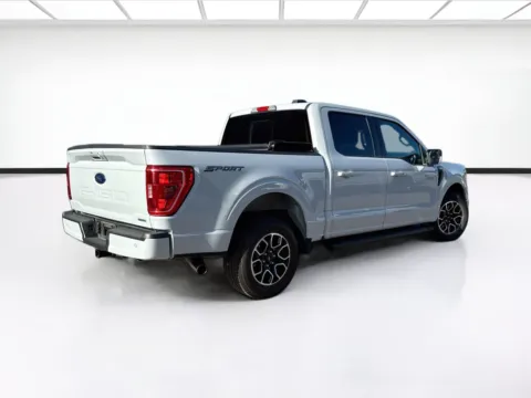 More photos of 2022 Ford F-150 XLT at KarGenie, CA