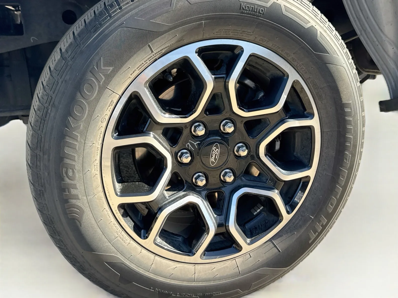 Ford F-150 photo 19