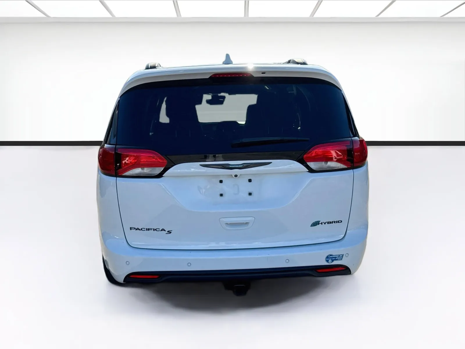 Chrysler Pacifica photo 5