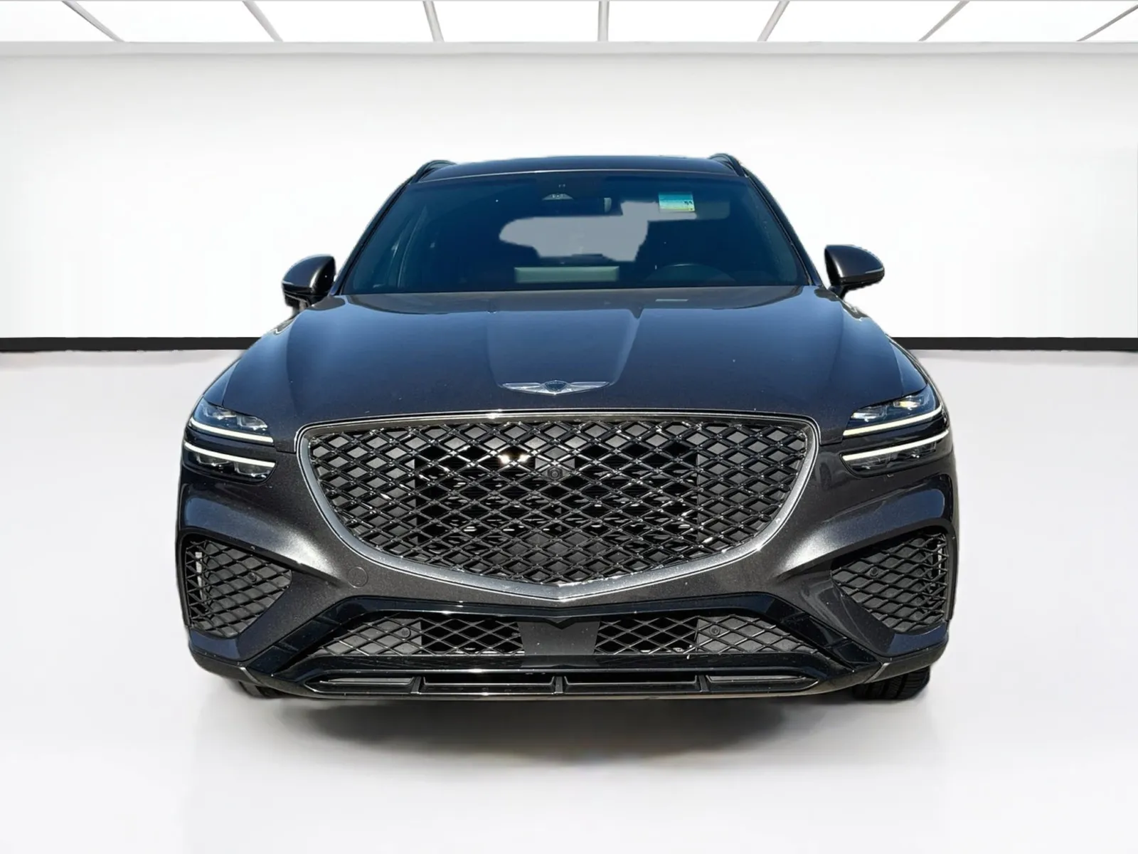 Genesis GV70 photo 2
