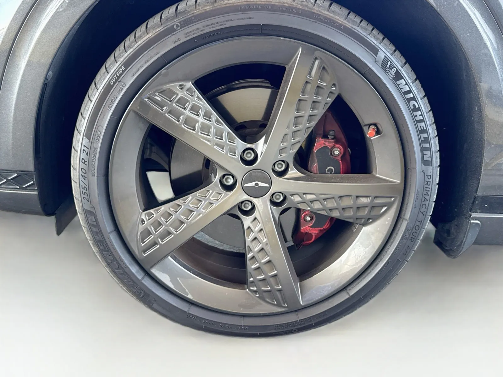 Genesis GV70 photo 22