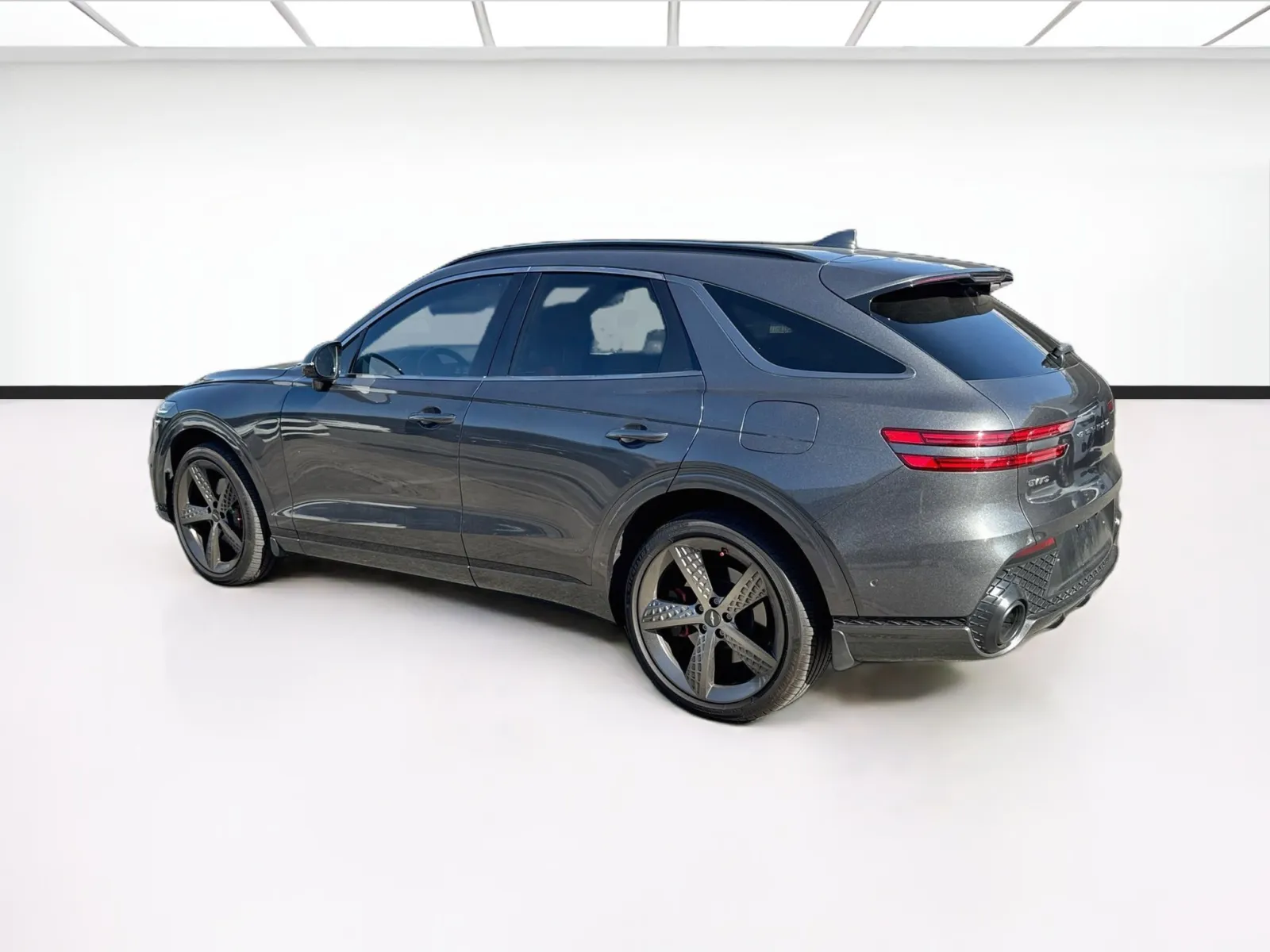 Genesis GV70 photo 6