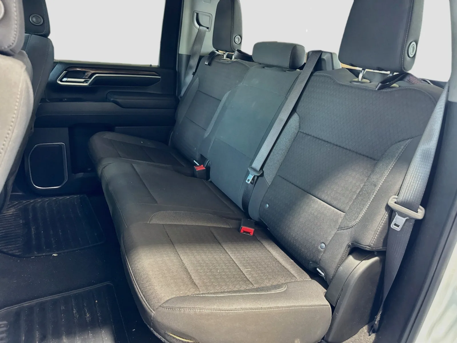 Chevrolet Silverado photo 15