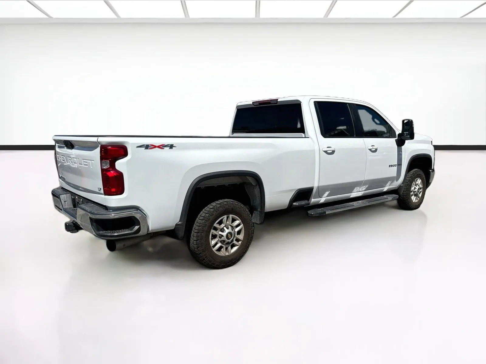 Chevrolet Silverado photo 4