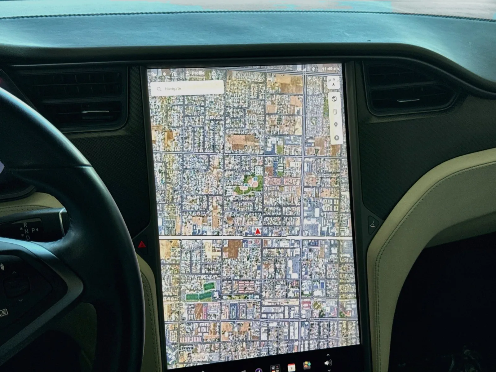Tesla Model X photo 9