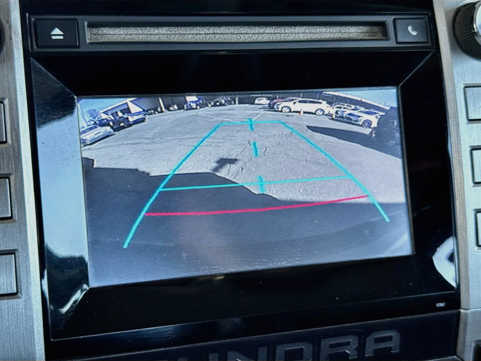 Toyota Tundra photo 9