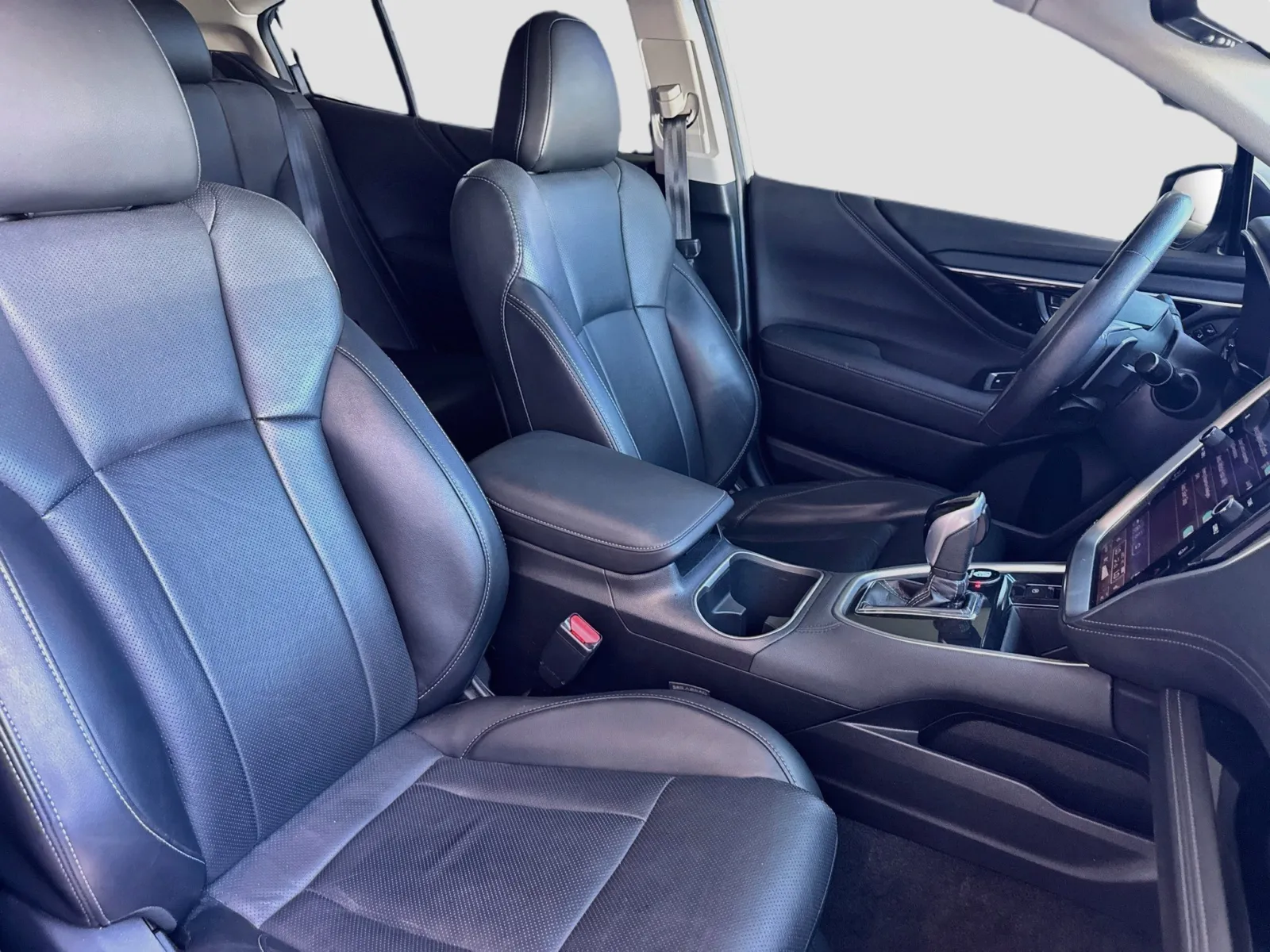 Subaru Legacy photo 21