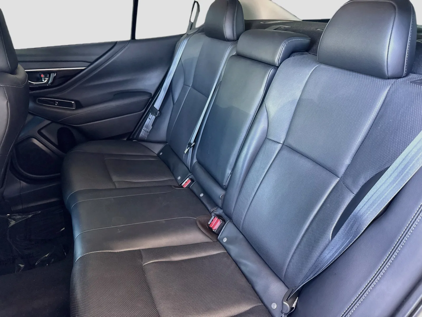 Subaru Legacy photo 17