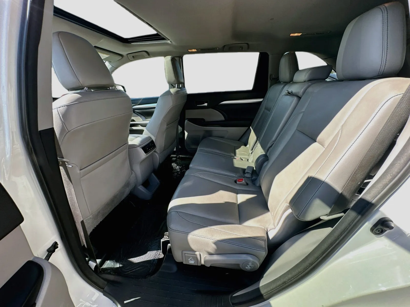 Toyota Highlander photo 19