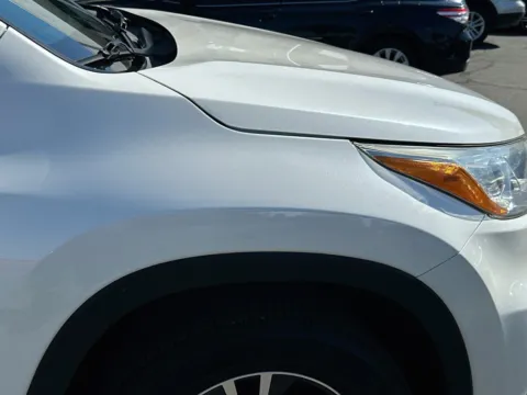 Another view of 2016 Toyota Highlander XLE V6 for sale in Fontana, CA at KarGenie