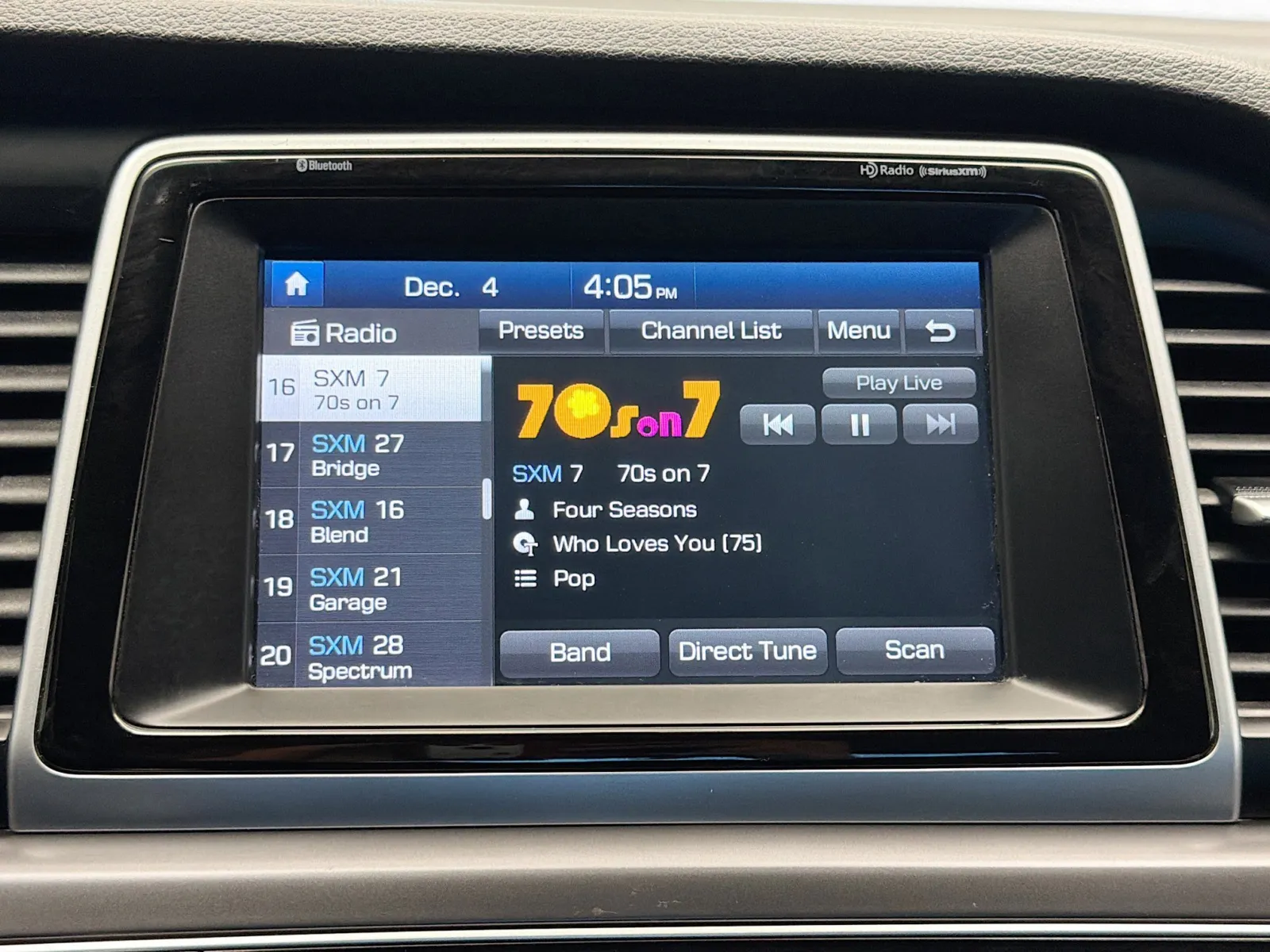 Hyundai Sonata photo 9