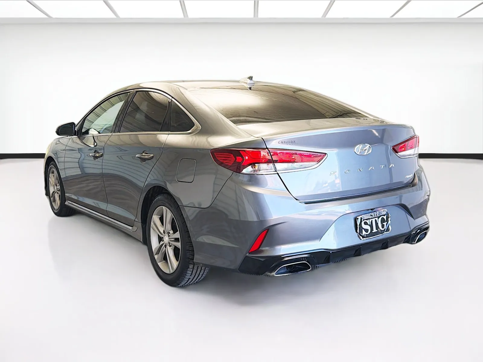 Hyundai Sonata photo 6
