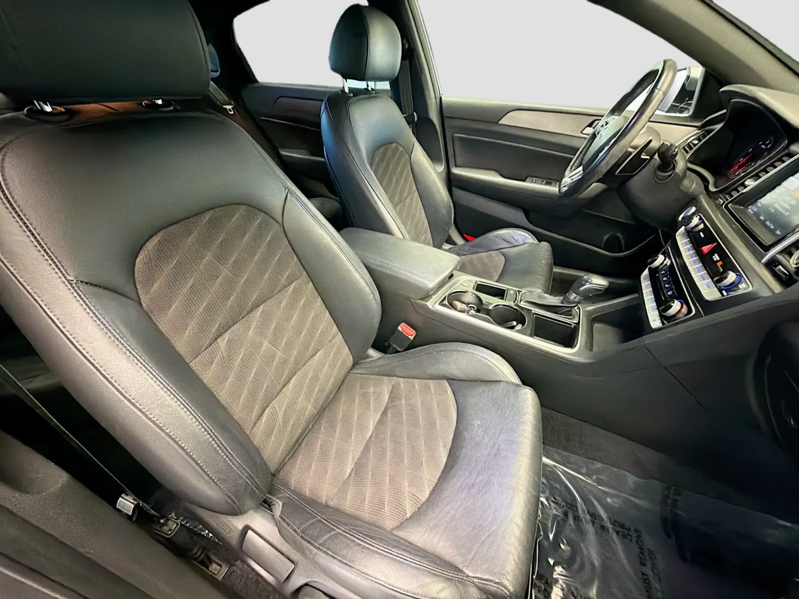 Hyundai Sonata photo 15
