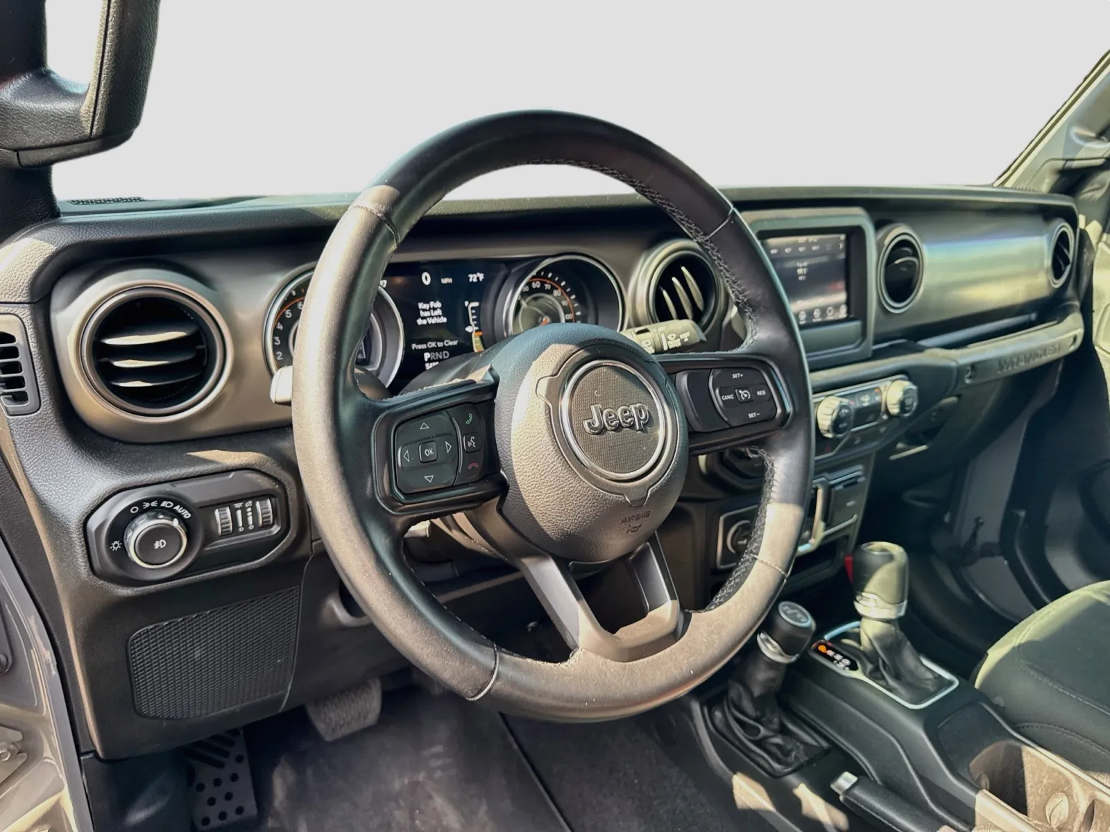 Jeep Wrangler photo 7
