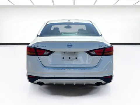 More photos of 2019 Nissan Altima 2.5 SV at KarGenie, CA