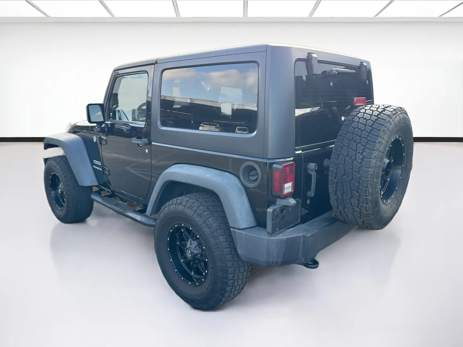 Jeep Wrangler photo 6