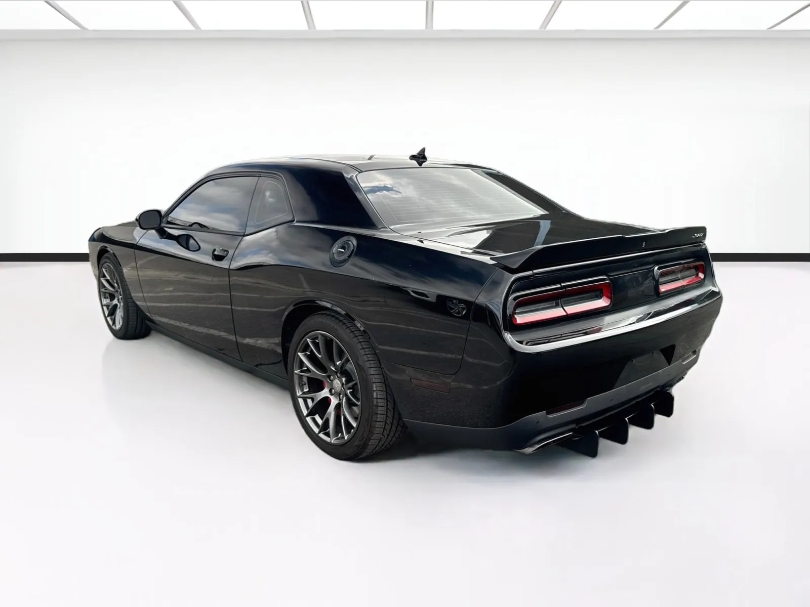 Dodge Challenger photo 6