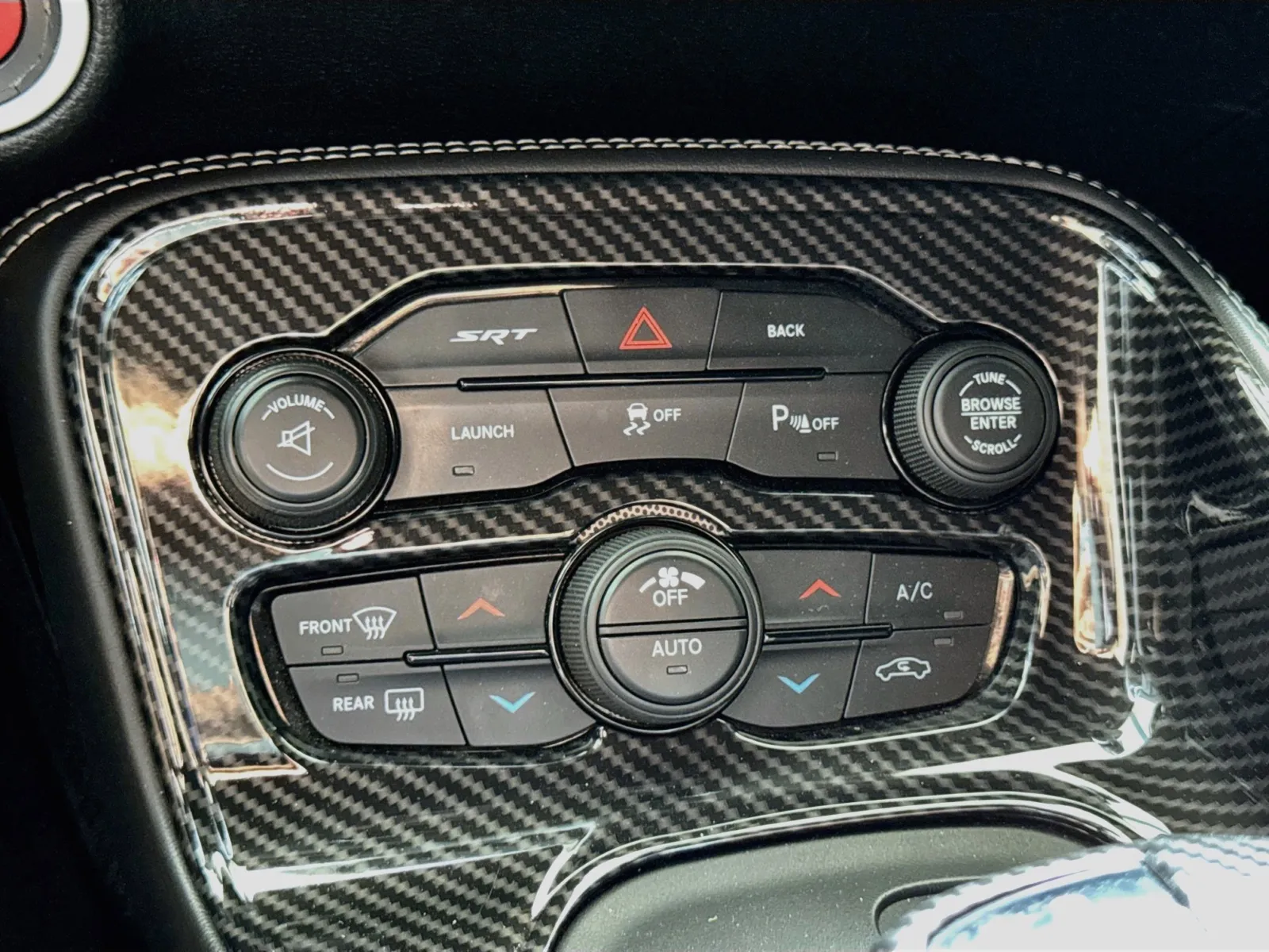 Dodge Challenger photo 12