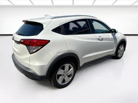 More photos of 2020 Honda HR-V EX at KarGenie, CA
