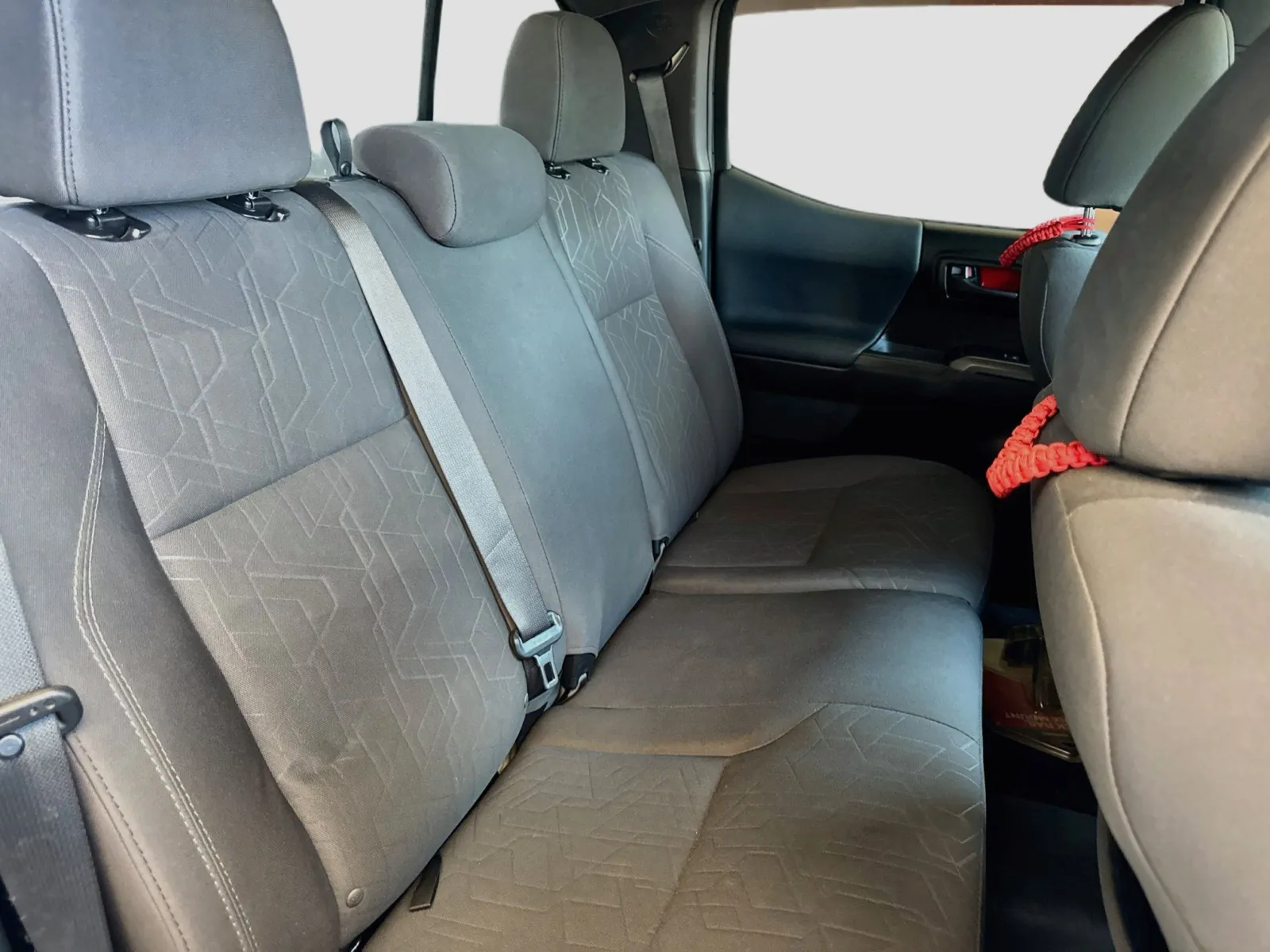 Toyota Tacoma photo 15