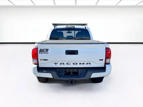 More photos of 2017 Toyota Tacoma TRD Off-Road at KarGenie, CA