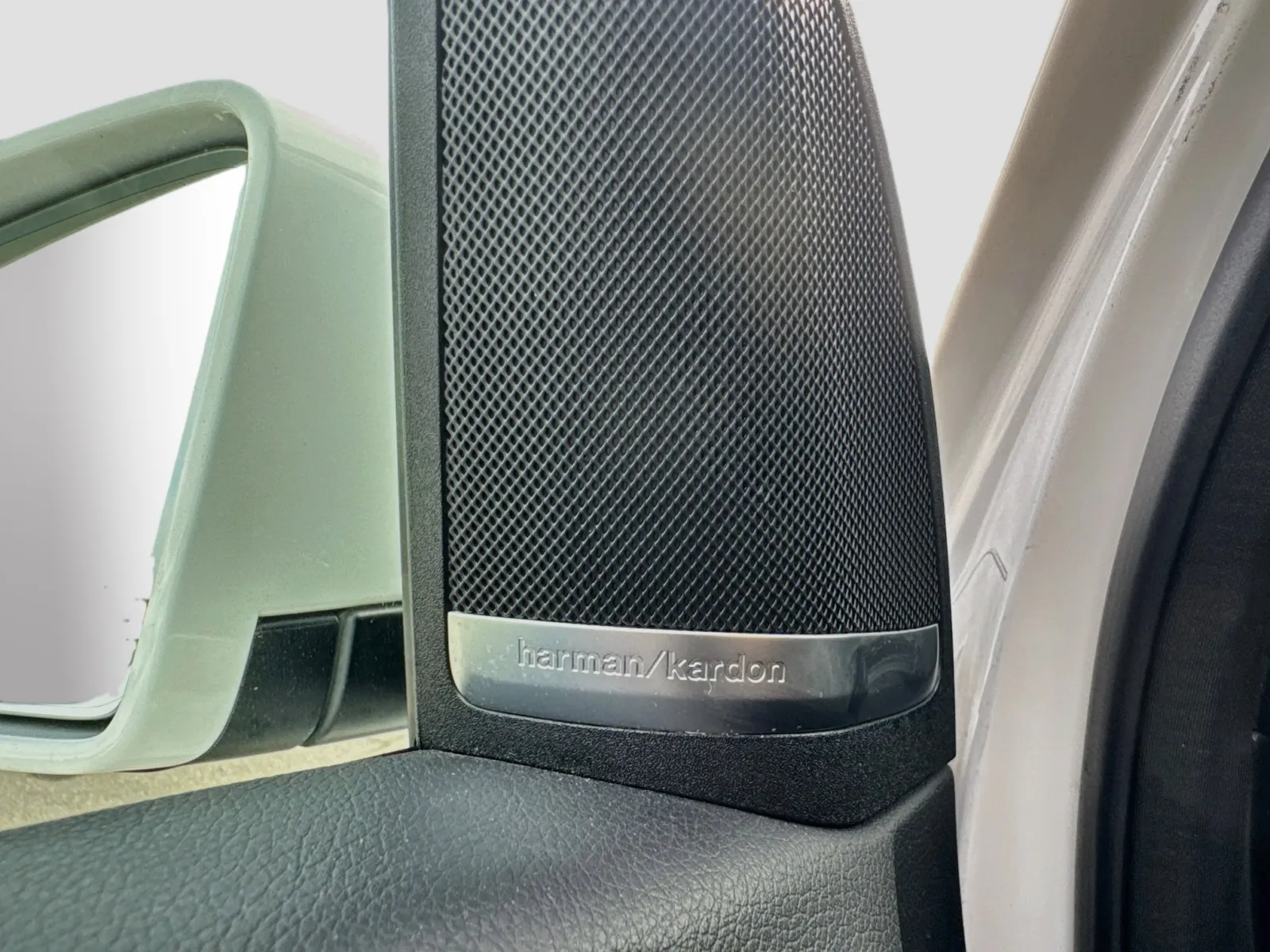 Mercedes-Benz GLS photo 13