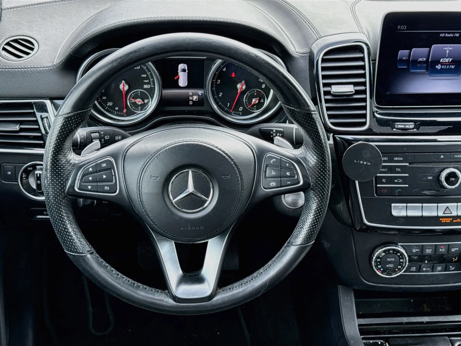 Mercedes-Benz GLS photo 16