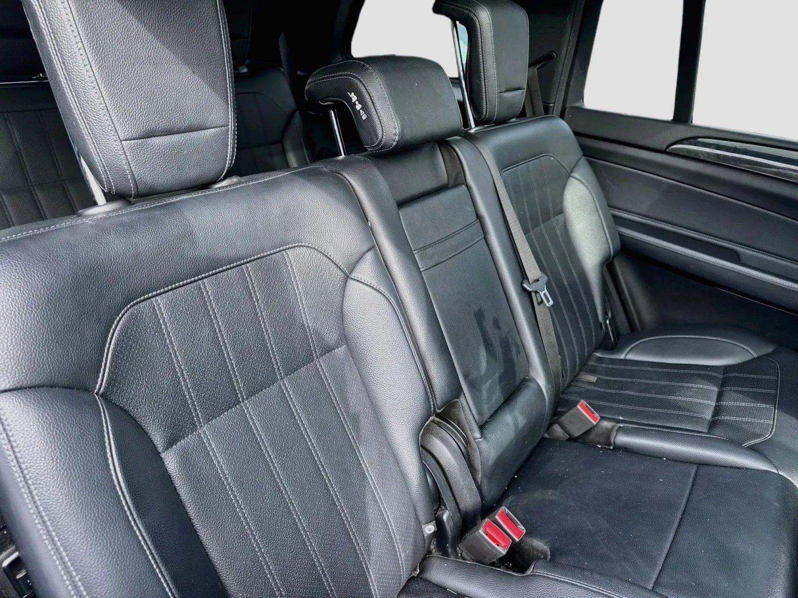 Mercedes-Benz GLS photo 21