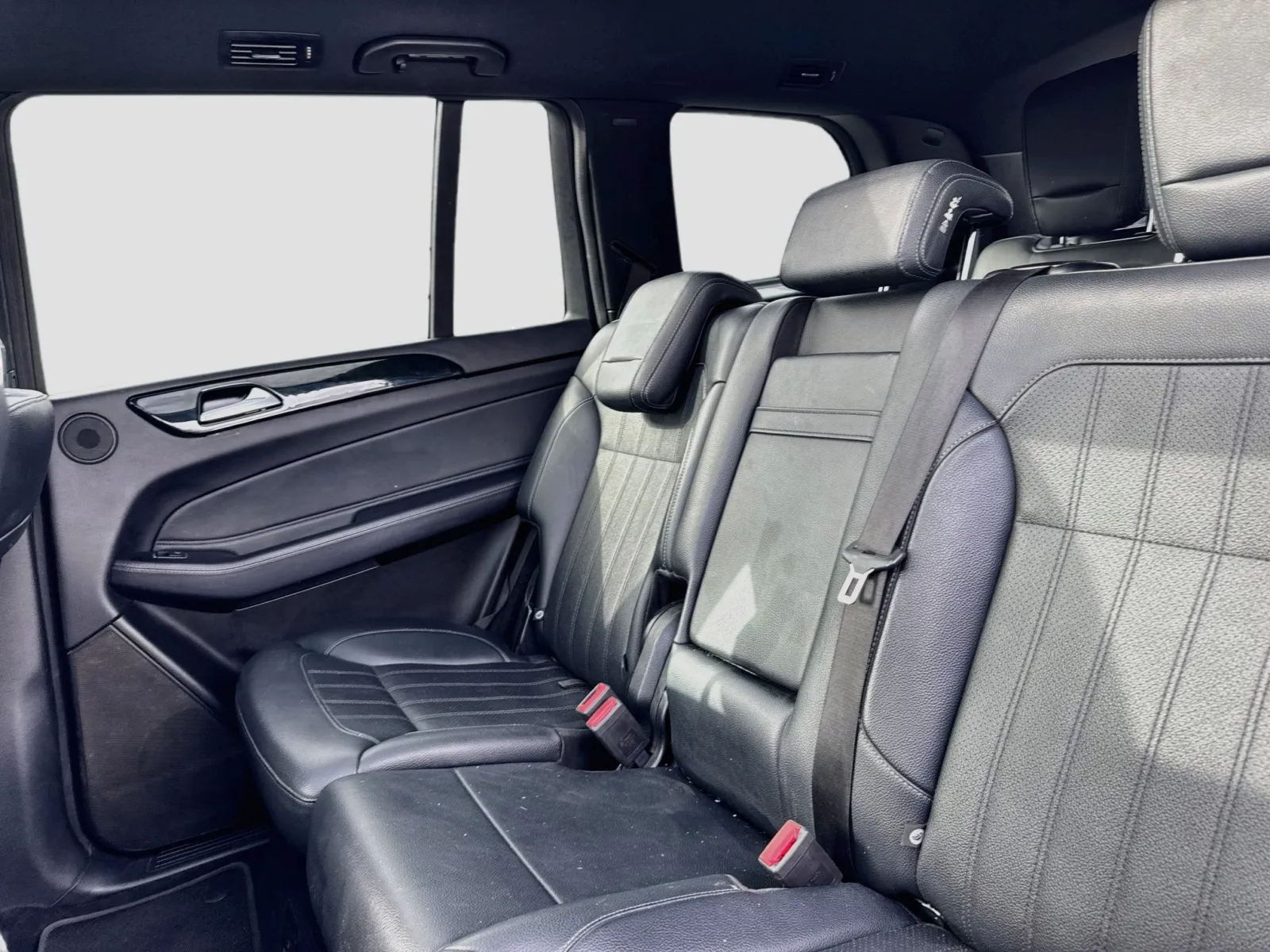 Mercedes-Benz GLS photo 17