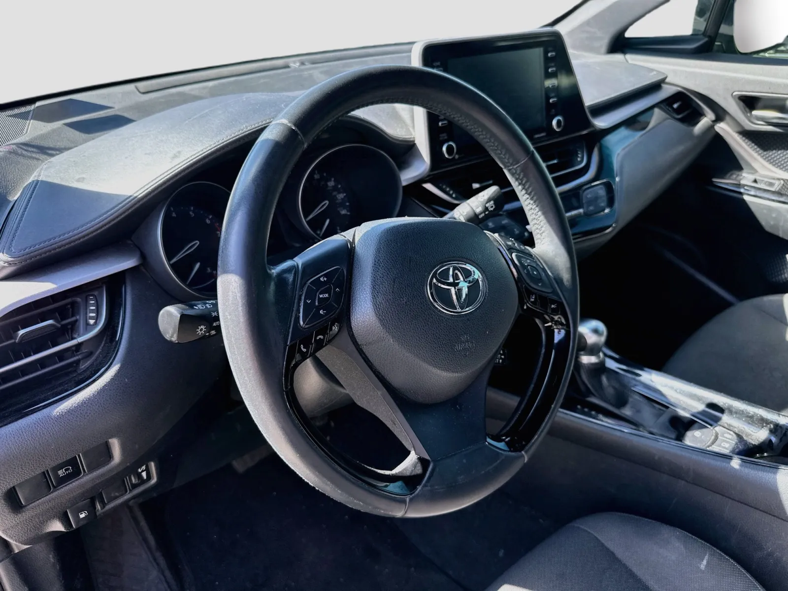 Toyota C-HR photo 7