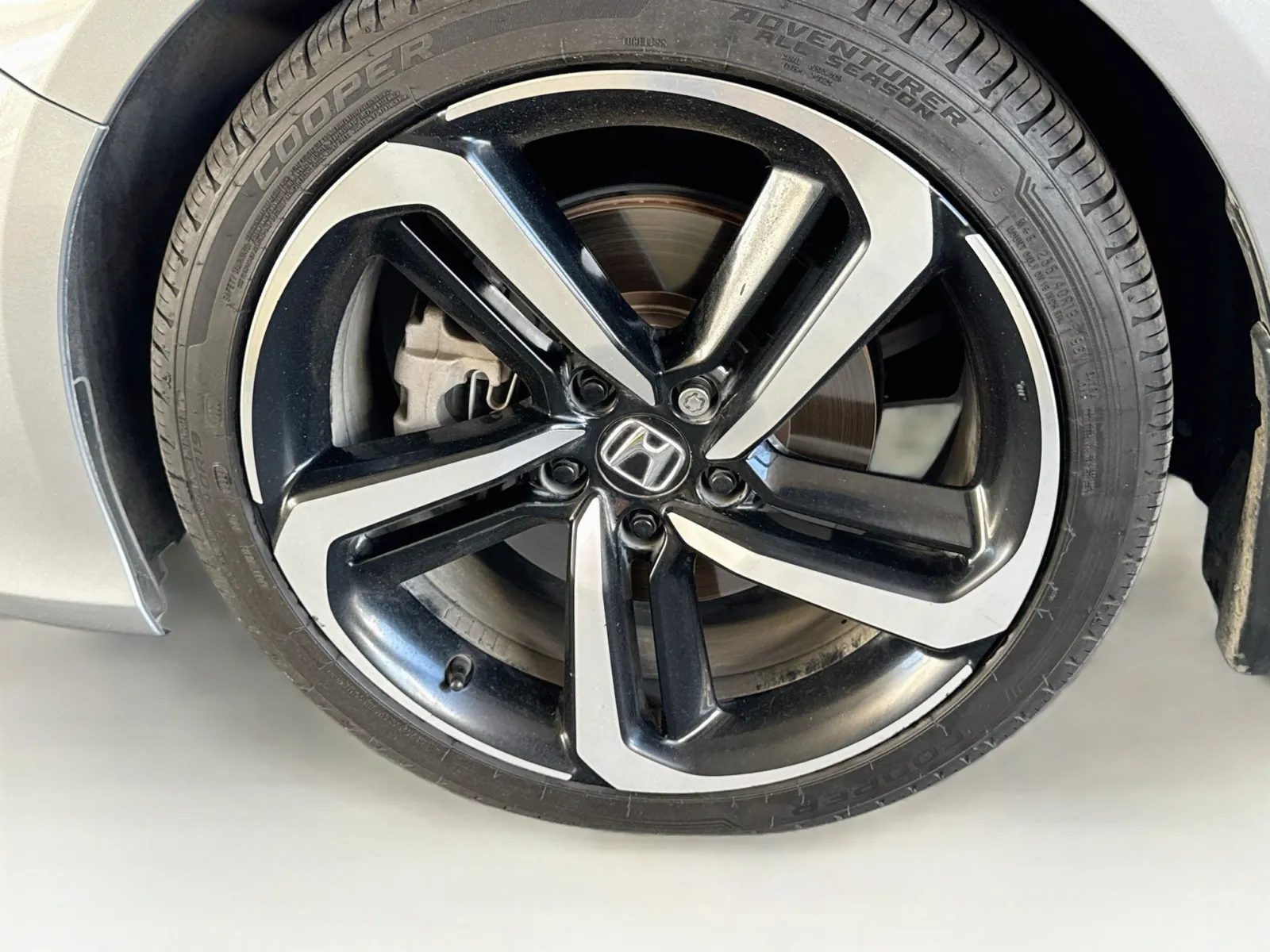 Honda Accord photo 18