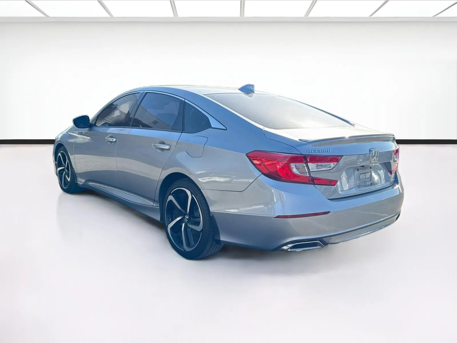 Honda Accord photo 6