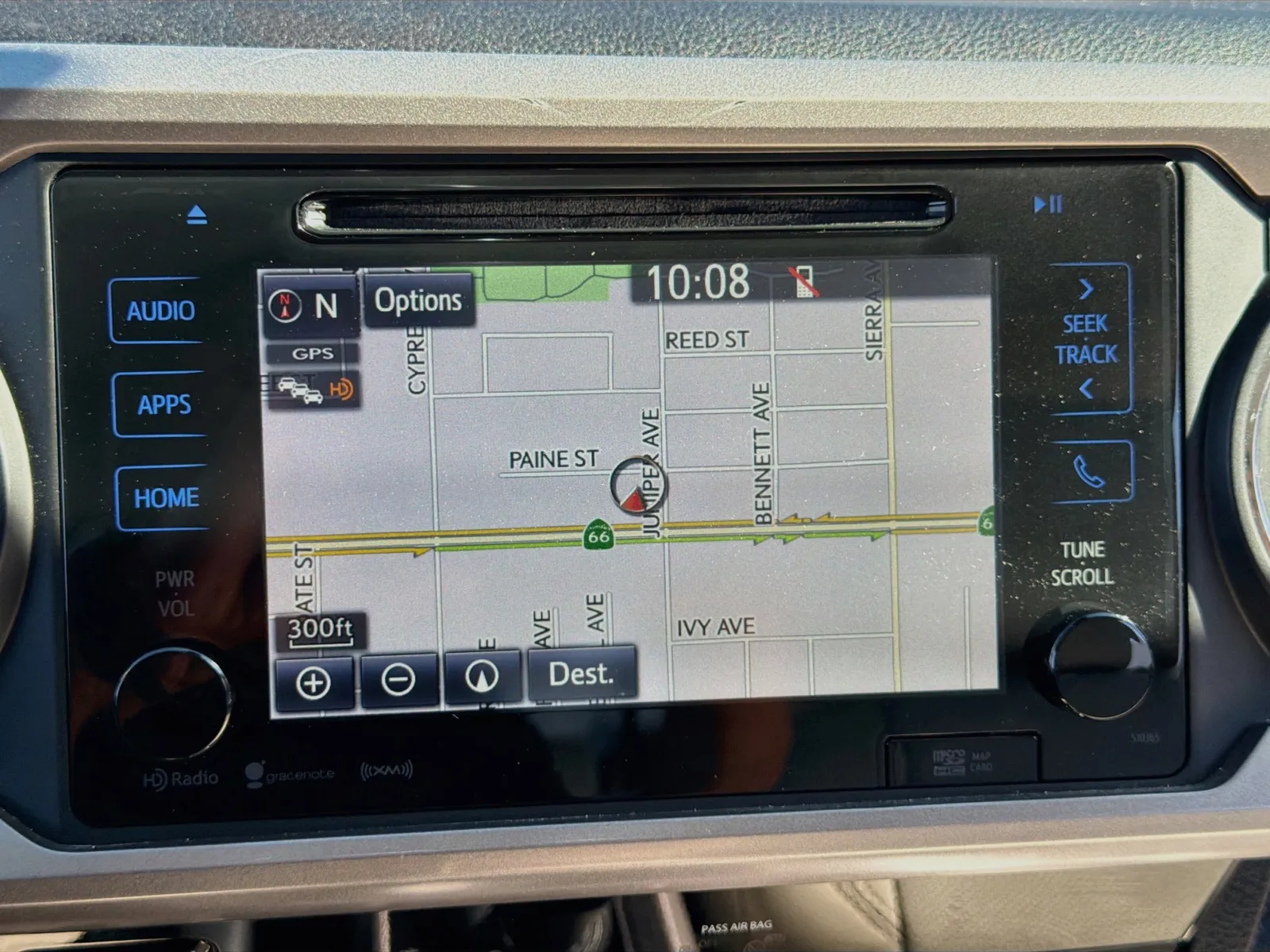 Toyota Tacoma photo 9