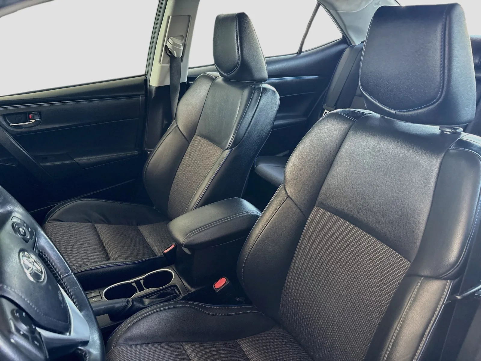 Toyota Corolla photo 14
