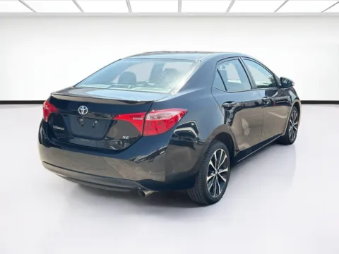 More photos of 2019 Toyota Corolla SE at KarGenie, CA